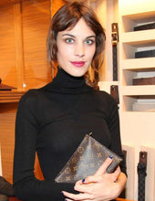 Load image into Gallery viewer, Louis Vuitton toiletry 19 with insert