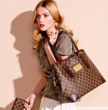 Load image into Gallery viewer, Louis Vuitton Hampstead MM