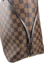 Load image into Gallery viewer, Louis Vuitton neverfull GM in damier