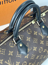 Load image into Gallery viewer, Louis Vuitton speedy 30 bandouliere world tour