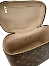 Load image into Gallery viewer, Louis Vuitton nice BB