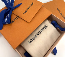 Load image into Gallery viewer, Louis Vuitton blooming monogram bracelet
