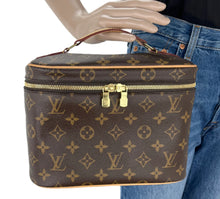Load image into Gallery viewer, Louis Vuitton nice BB
