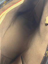 Load image into Gallery viewer, Louis Vuitton cabas piano