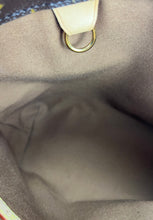 Load image into Gallery viewer, Louis Vuitton cabas piano