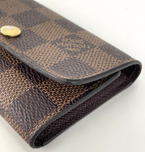 Load image into Gallery viewer, Louis vuitton 6 keyholder in damier