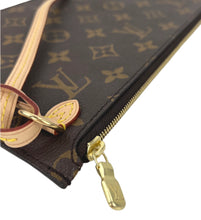 Load image into Gallery viewer, Louis Vuitton pochette in monogram