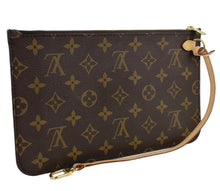 Load image into Gallery viewer, Louis Vuitton pochette in monogram