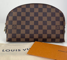 Load image into Gallery viewer, Louis Vuitton cosmetic pouch GM in damier