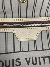 Load image into Gallery viewer, Louis Vuitton neverfull MM