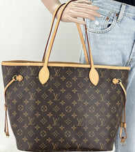 Load image into Gallery viewer, Louis Vuitton neverfull MM