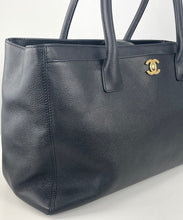 Load image into Gallery viewer, Chanel Cerf executive tote