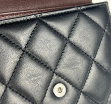 Load image into Gallery viewer, CHANEL small classic flap wallet