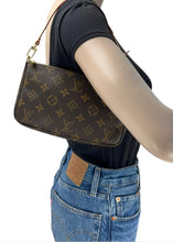 Load image into Gallery viewer, Louis Vuitton pochette accessories in monogram