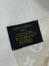 Load image into Gallery viewer, Louis Vuitton shine shawl white/gold