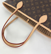 Load image into Gallery viewer, Louis Vuitton neverfull MM