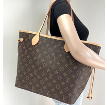 Load image into Gallery viewer, Louis Vuitton neverfull MM