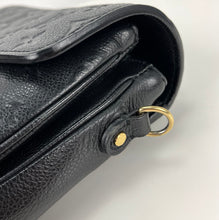 Load image into Gallery viewer, Louis Vuitton pochette metis empreinte