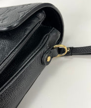 Load image into Gallery viewer, Louis Vuitton pochette metis empreinte