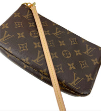 Load image into Gallery viewer, Louis Vuitton pochette accessories in monogram
