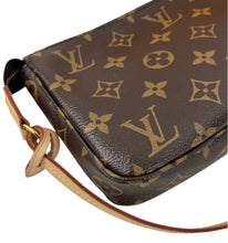 Load image into Gallery viewer, Louis Vuitton pochette accessories in monogram