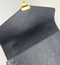 Load image into Gallery viewer, Louis Vuitton pochette metis empreinte