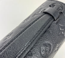 Load image into Gallery viewer, Louis Vuitton pochette metis empreinte
