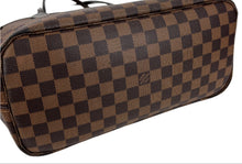 Load image into Gallery viewer, Louis Vuitton neverfull MM damier