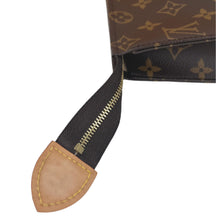 Load image into Gallery viewer, Louis Vuitton toiletry 19