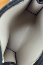 Load image into Gallery viewer, Louis Vuitton toiletry 19