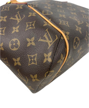 Load image into Gallery viewer, Louis Vuitton totally PM in monogram