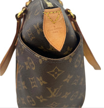 Load image into Gallery viewer, Louis Vuitton totally PM in monogram