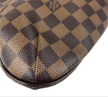 Load image into Gallery viewer, Louis Vuitton bloomsbury PM