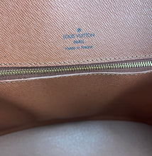 Load image into Gallery viewer, Louis Vuitton babylone monogram