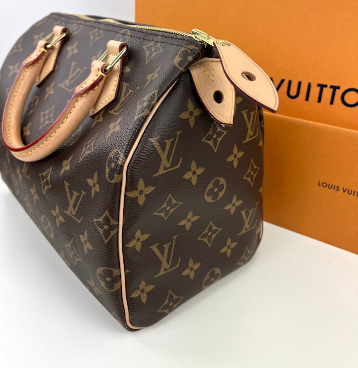 Louis Vuitton speedy 25 in monogram – Lady Clara's Collection