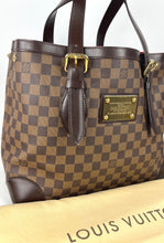 Load image into Gallery viewer, Louis Vuitton Hampstead MM
