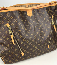 Load image into Gallery viewer, Louis Vuitton delightful GM