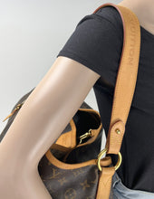 Load image into Gallery viewer, Louis Vuitton delightful GM