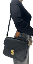 Load image into Gallery viewer, Louis Vuitton pochette metis empreinte