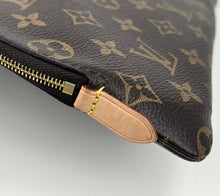Load image into Gallery viewer, Louis Vuitton Etui Voyage MM
