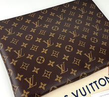 Load image into Gallery viewer, Louis Vuitton Etui Voyage MM