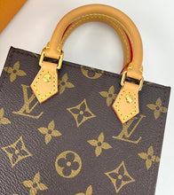 Load image into Gallery viewer, Louis Vuitton petit sac plat