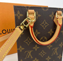 Load image into Gallery viewer, Louis Vuitton petit sac plat