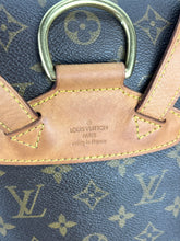 Load image into Gallery viewer, Louis Vuitton Montsouris MM