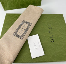 Load image into Gallery viewer, Gucci interlocking G jacquard zipped wristlet pouch