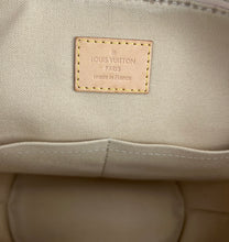 Load image into Gallery viewer, Louis Vuitton Riviera pm in damier azur