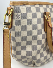 Load image into Gallery viewer, Louis Vuitton Riviera pm in damier azur
