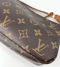 Load image into Gallery viewer, Louis Vuitton pochette accessories in monogram