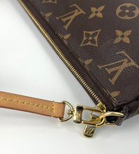 Load image into Gallery viewer, Louis Vuitton pochette accessories in monogram