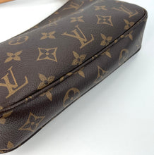 Load image into Gallery viewer, Louis Vuitton pochette accessories in monogram